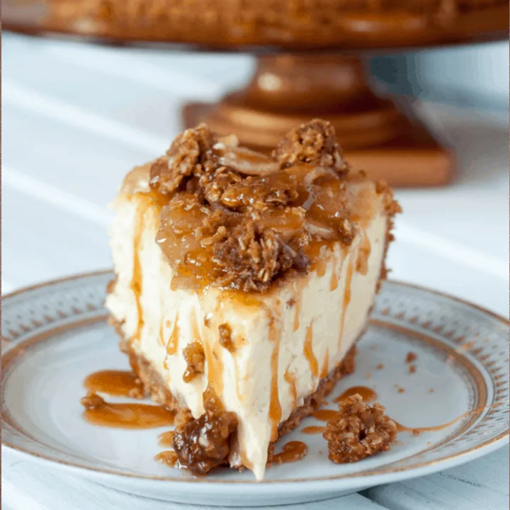 Caramel Apple Vanilla Bean Cheesecake with Streusel Topping