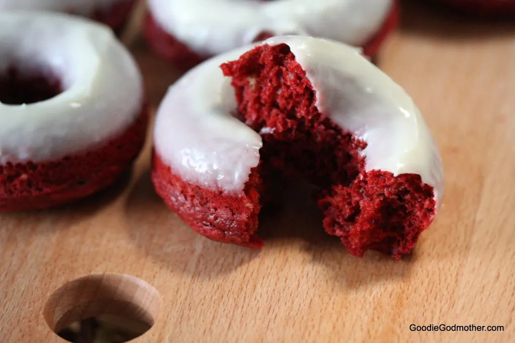 Red velvet doughnuts recipe