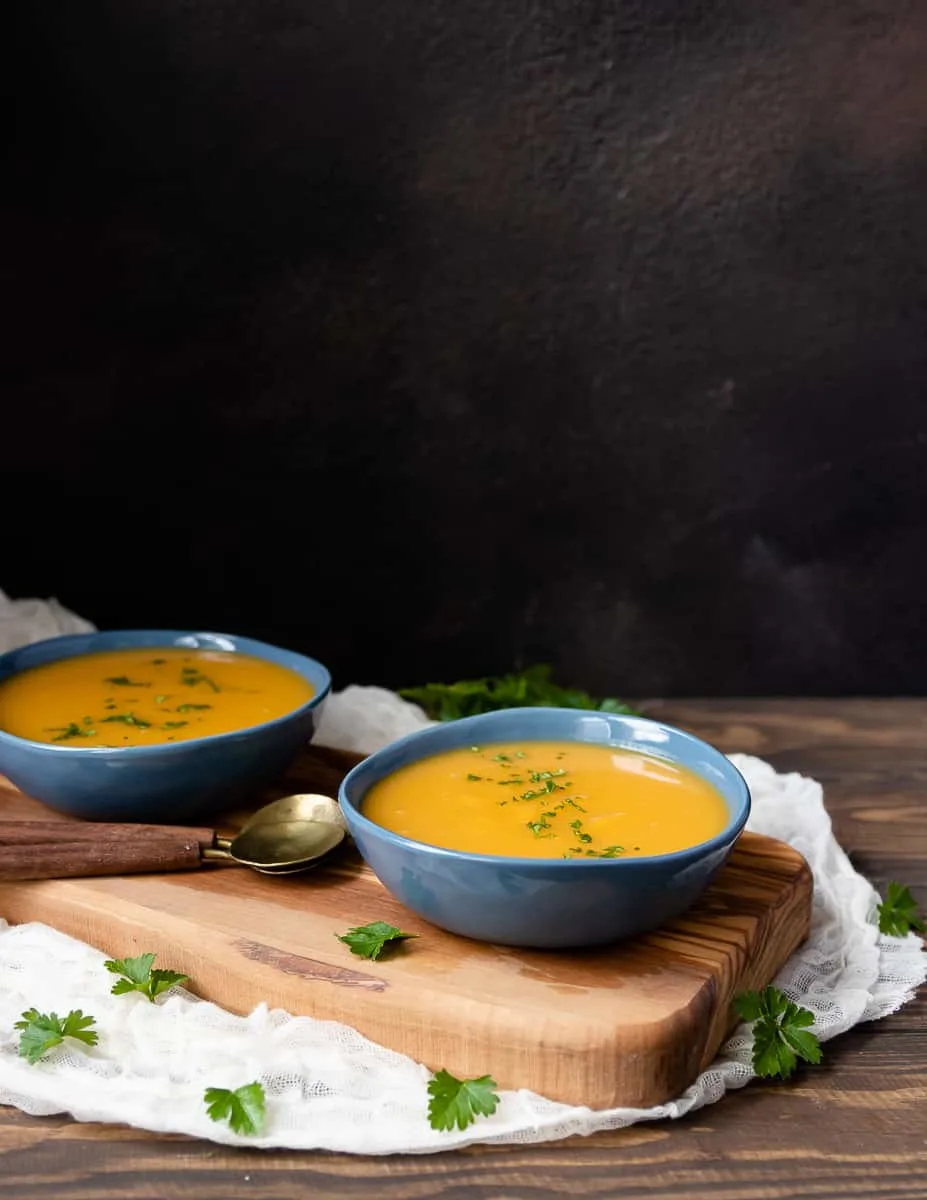 Cozy and creamy, you'd never guess this butternut squash soup recipe is dairy free and compliant with many clean eating dietary guidelines! No nuts or crazy ingredients, just a really good soup. ﻿* Recipe on GoodieGodmother.com