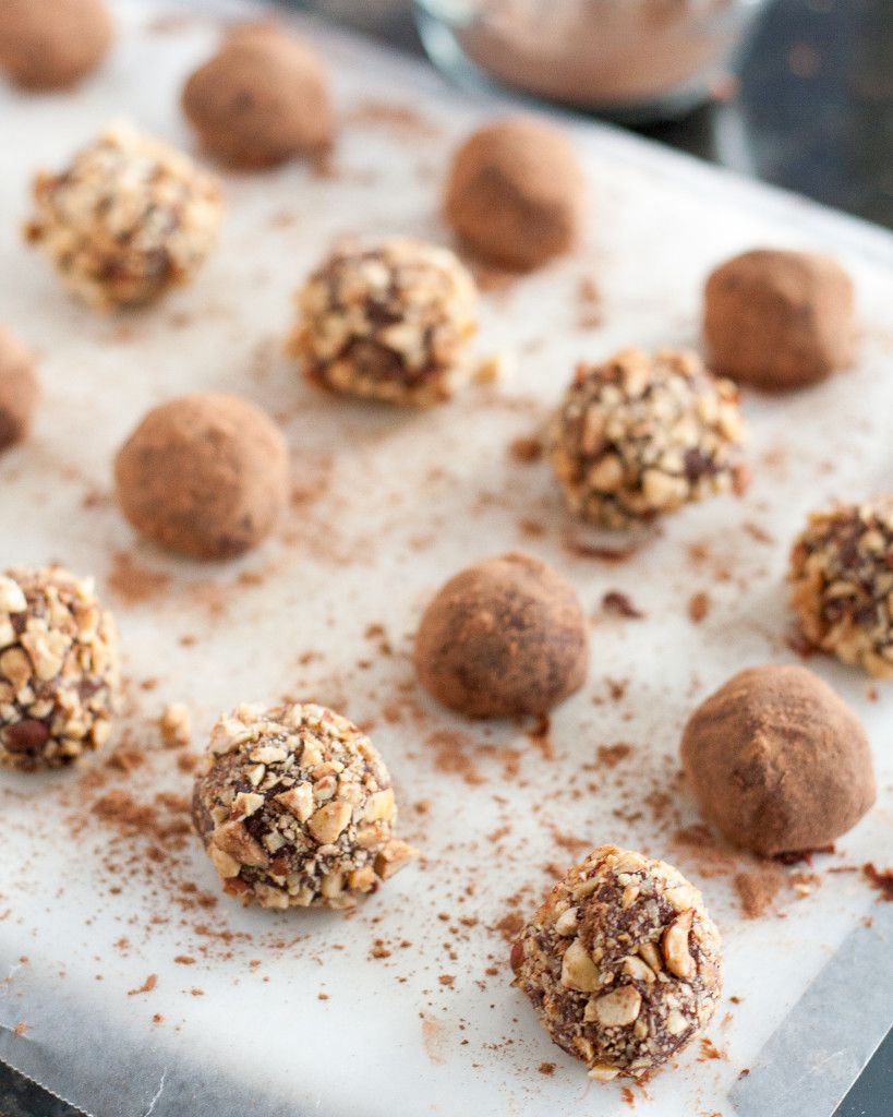 Nutella truffles are an easy edible gift idea! Roll them in toasted hazelnuts, or keep it classic with a cocoa powder coating.