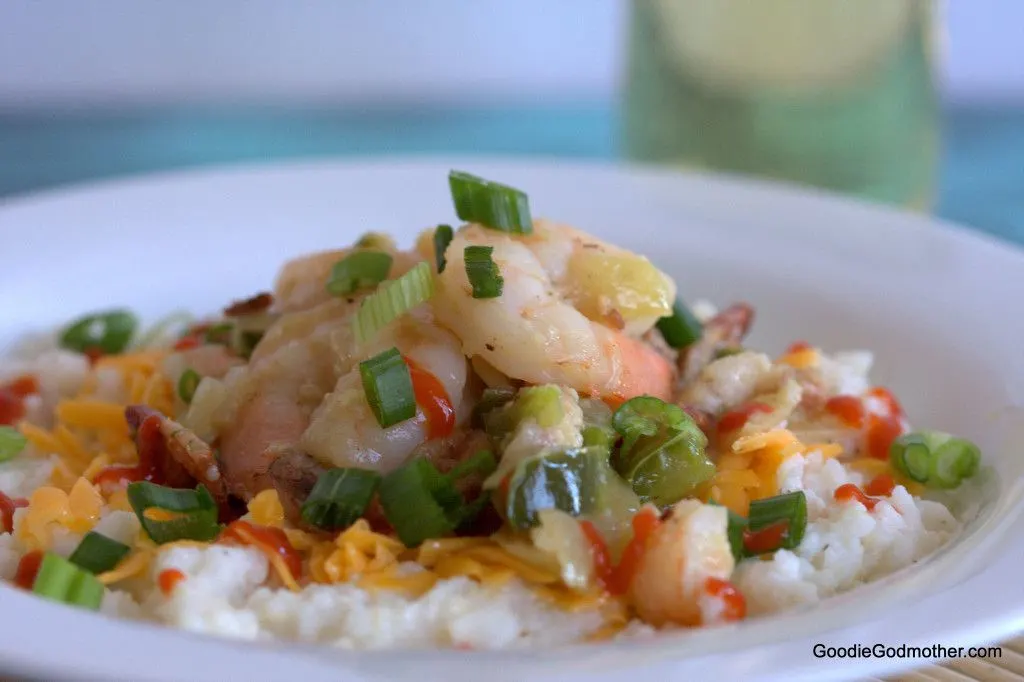 Southern Shrimp and Grits recipe - Goodie Godmother