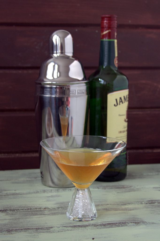 Lucky Ginger Martini - An upscale alternative to green beer for St Patrick's Day!
