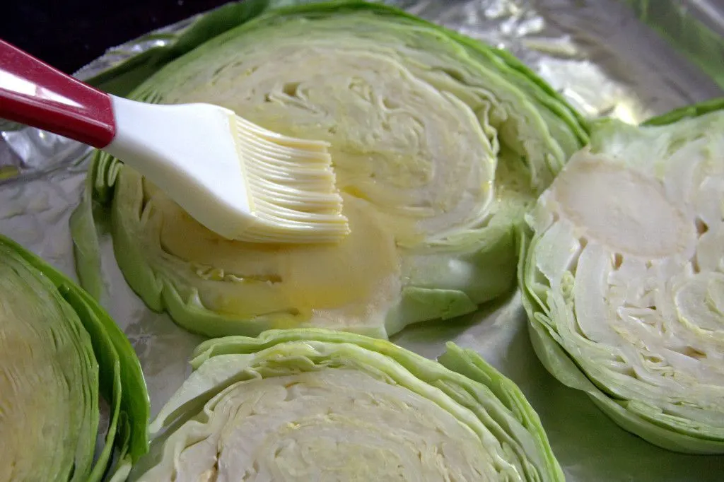 Easy oven roasted cabbage recipe - healthy and delicious!