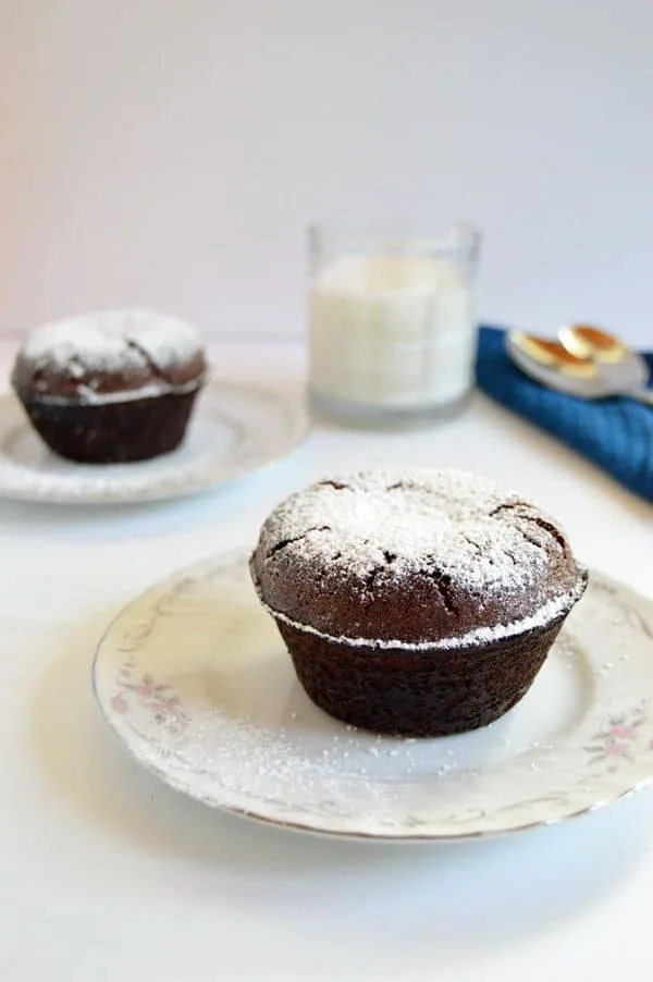 Chocolate Lava Cakes - Ready in less than an hour! A one-way ticket to chocolate nirvana 