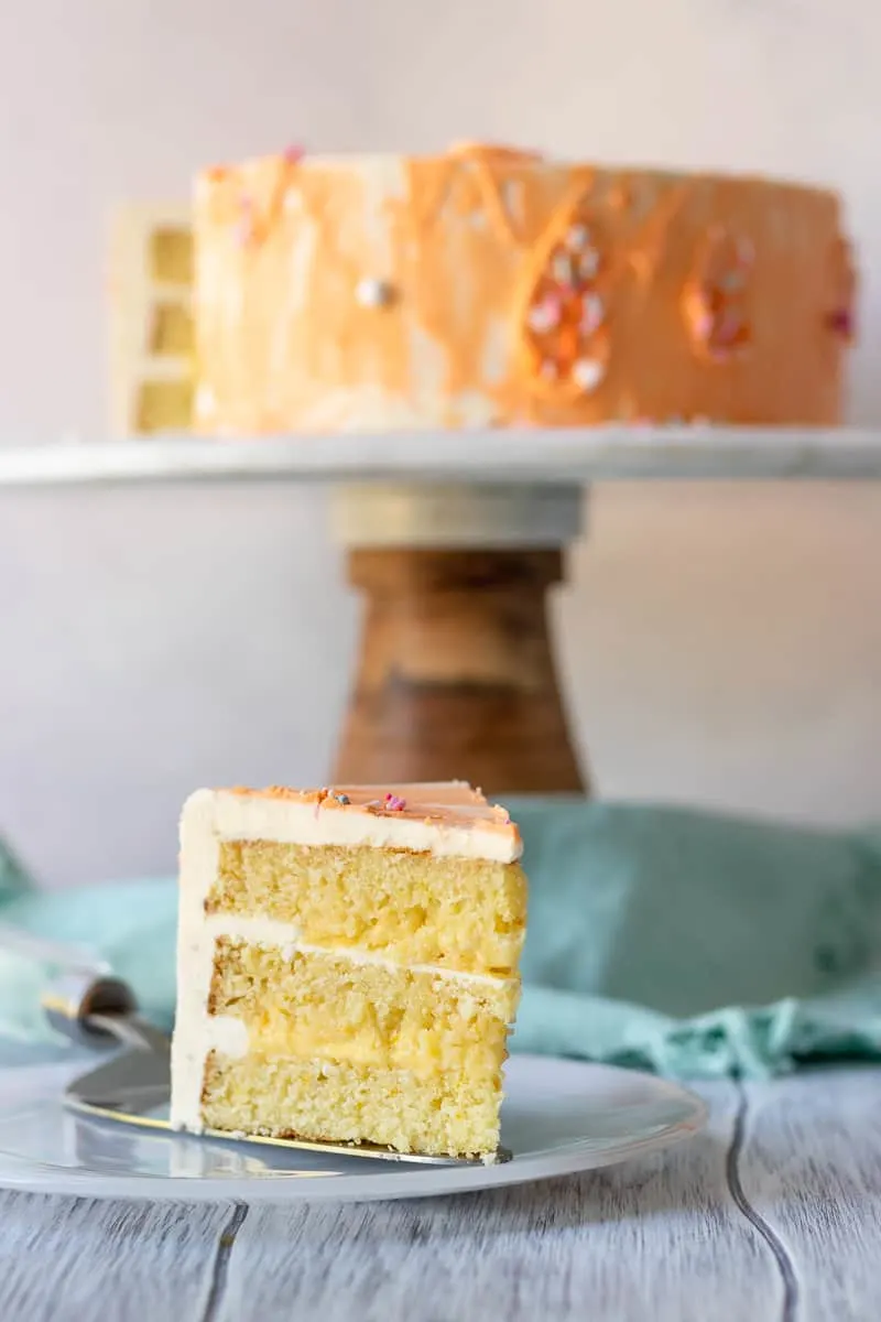 Get creative with your cake flavors and make this orange cake recipe from scratch! ﻿* Recipe on GoodieGodmother.com
