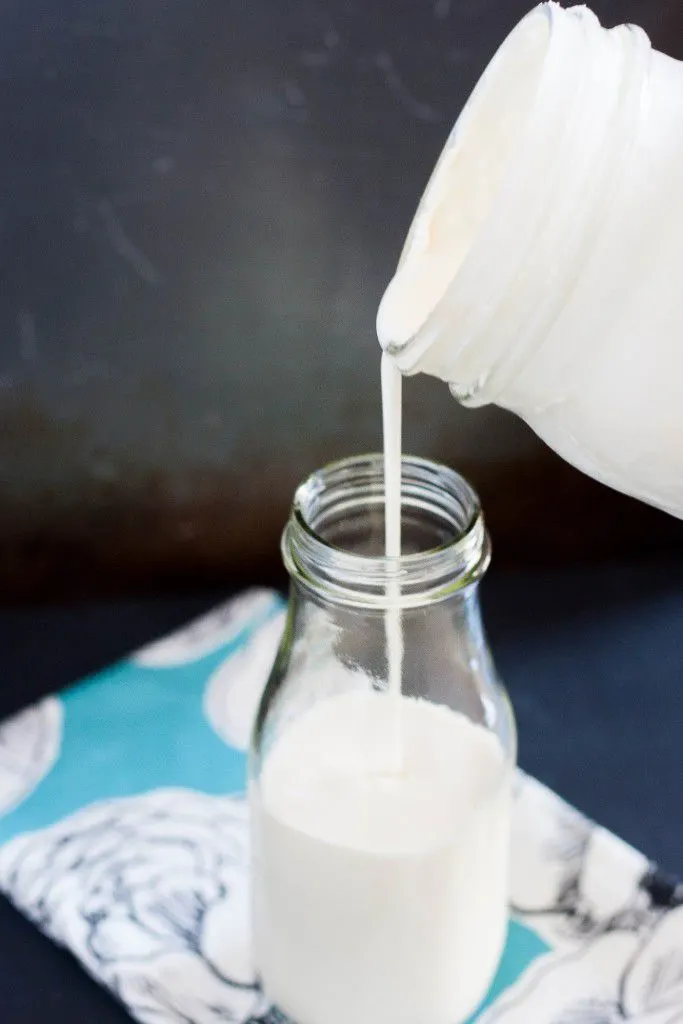 Save money and eat better! Making your own buttermilk is an easy and economical way to improve the quality of your baked goods! Learn how on GoodieGodmother.com