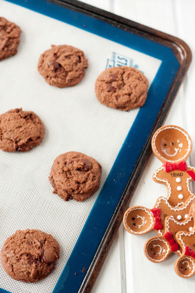 Chocolate Chinese Five Spice Cookies - a really unique Christmas cookie recipe for the foodie! 