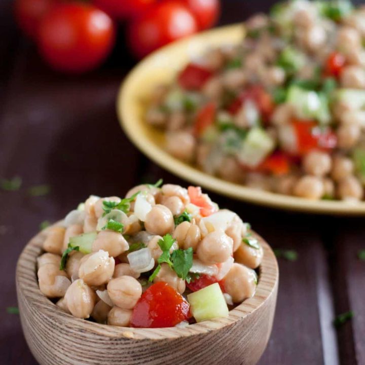 This easy, flavorful chickpea salad is a healthy make ahead side dish or light lunch!
