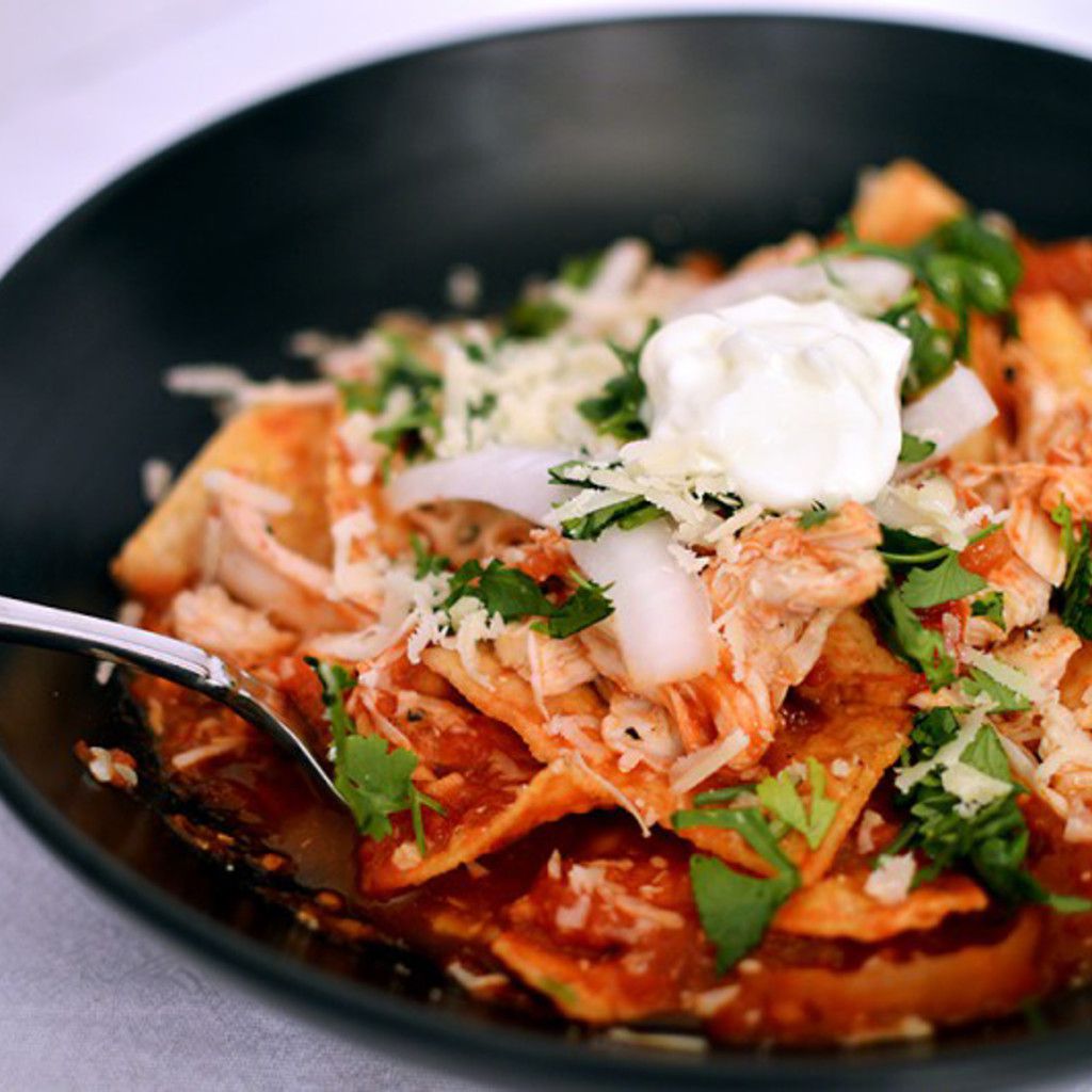 Chipotle Chicken Chilaquiles - 25 Amazing Brunch Recipes you should resolve to make in 2016! Get the full list on GoodieGodmother.com