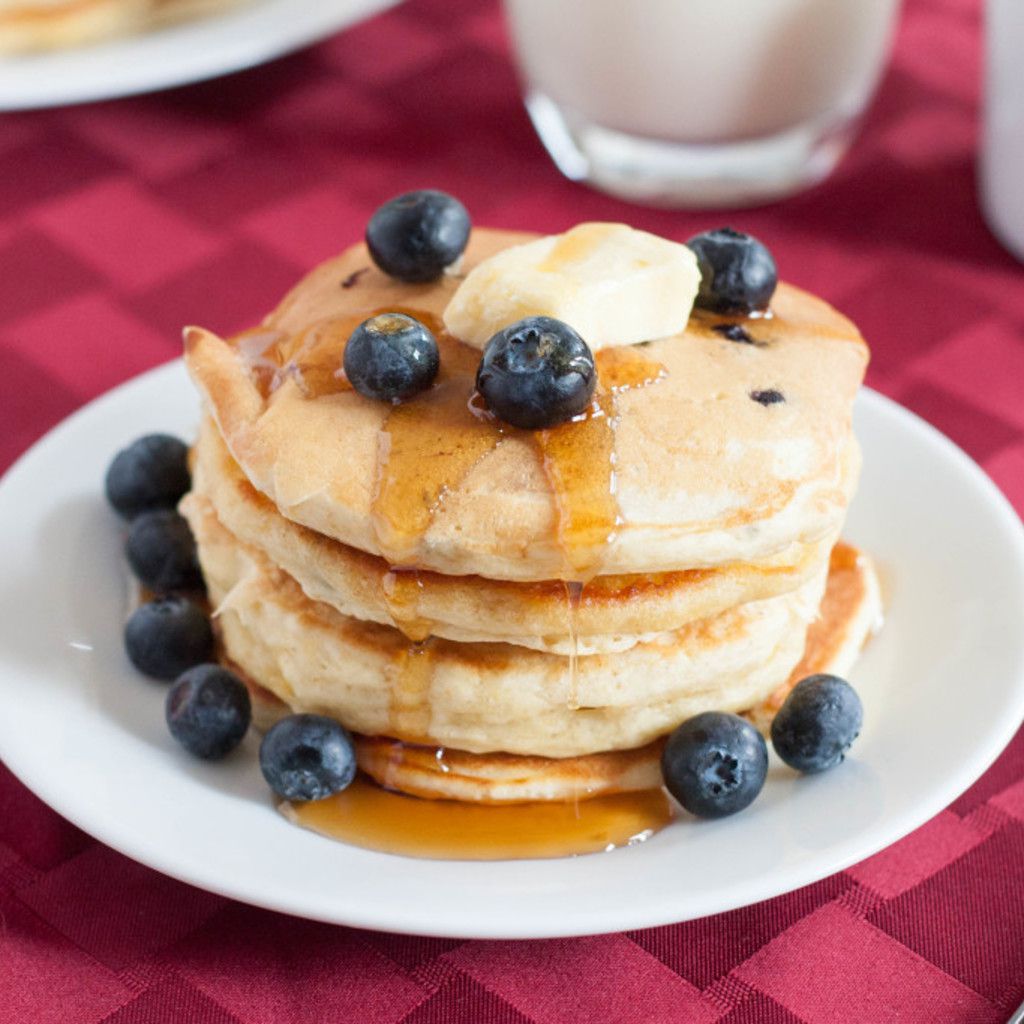 Blueberry Flax Pancakes - 25 Amazing Brunch Recipes you should resolve to make in 2016! Get the full list on GoodieGodmother.com