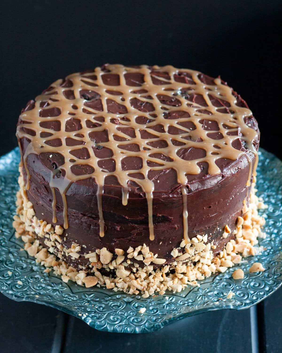 Snickers Cake - Goodie Godmother