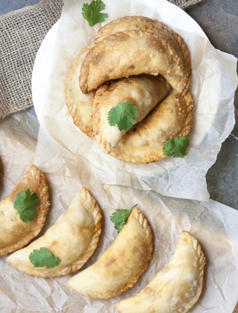 Spinach and Feta Empanadas - a delicious Mediterranean twist on a Latin treat! * GoodieGodmother.com