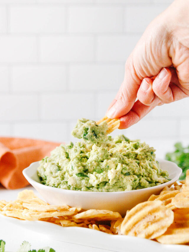 Guacamole Recipe Without Tomatoes (…because no one needs that)