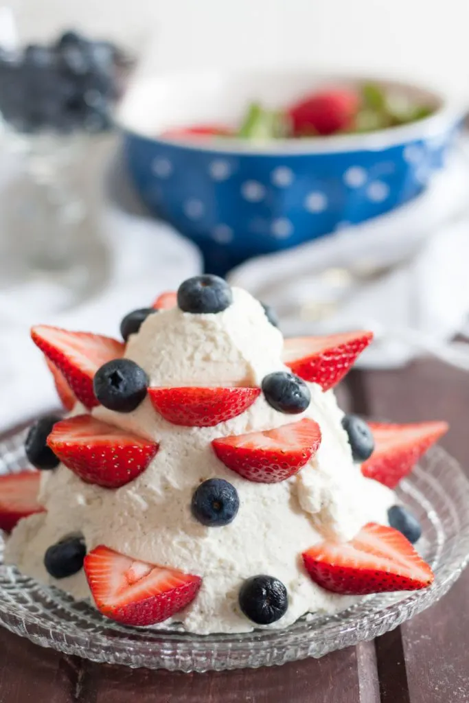 If you're looking for an easy no-bake dessert or a great way to stabilize whipped cream, look no further than this mascarpone whipped cream recipe!  * Recipe on GoodieGodmother.com