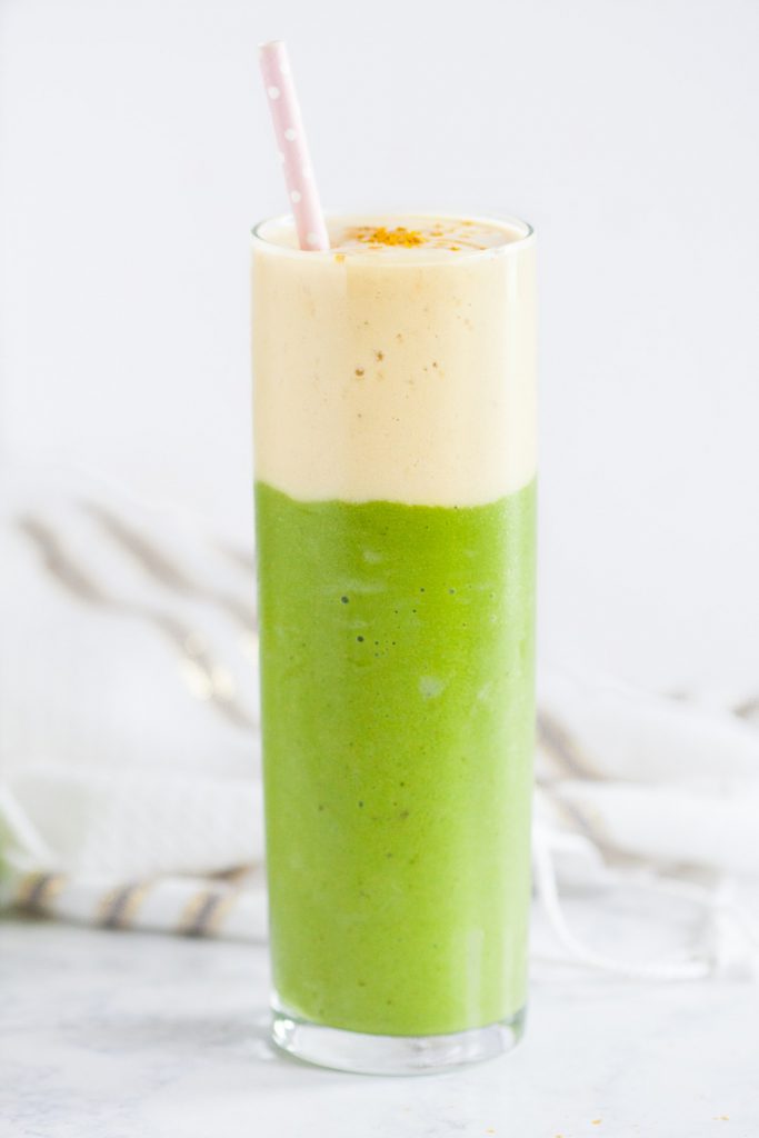 This Tinkerbell inspired smoothie may not give you the ability to fly, but its nutritious ingredients and lovely layering do make days a little more magical! Pineapple spinach layered smoothie recipe on GoodieGodmother.com