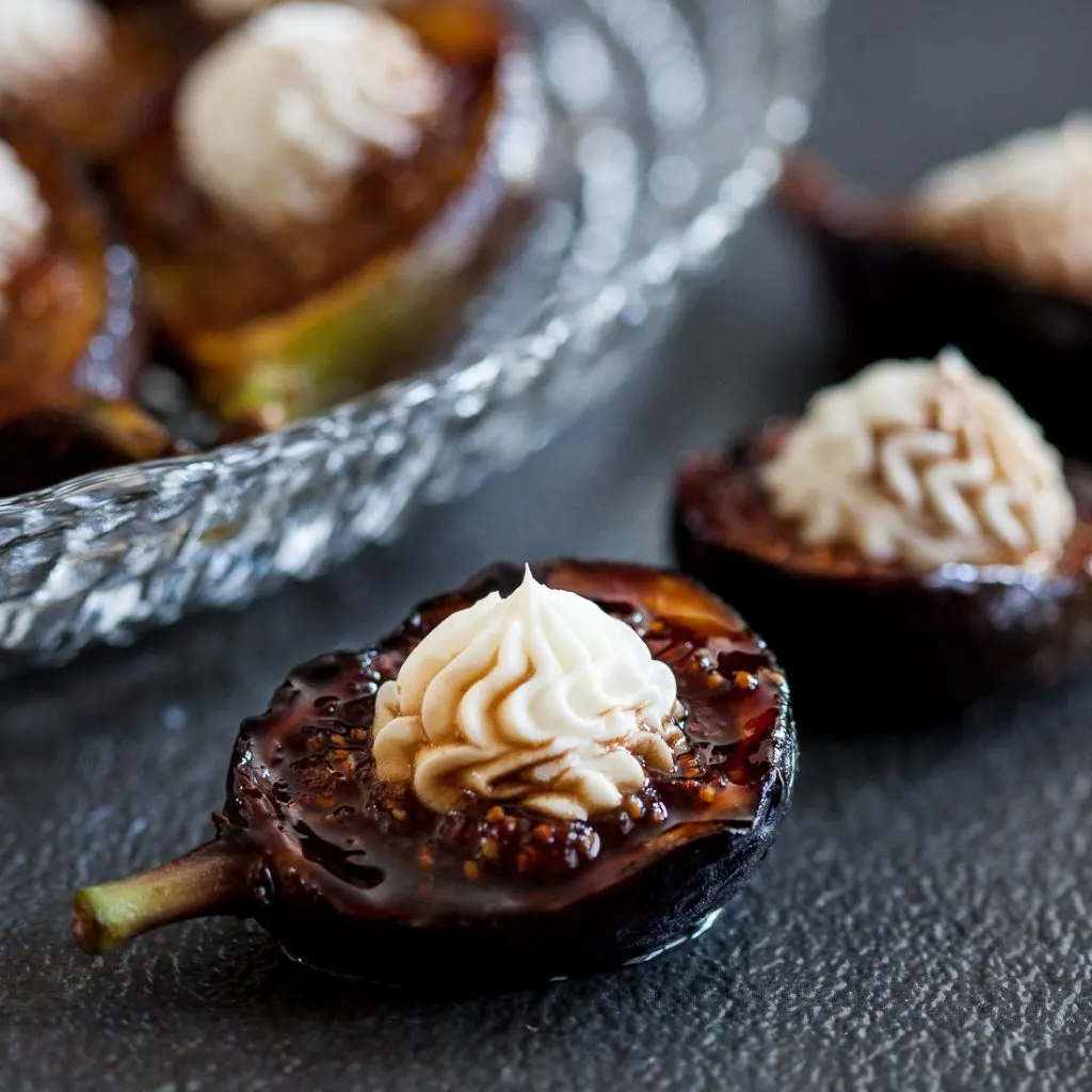 Honey Grilled Figs with Whipped Goat Cheese and Balsamic Glaze - a foodie appetizer ready in just minutes. It's a must-make for fig season! * GoodieGodmother.com