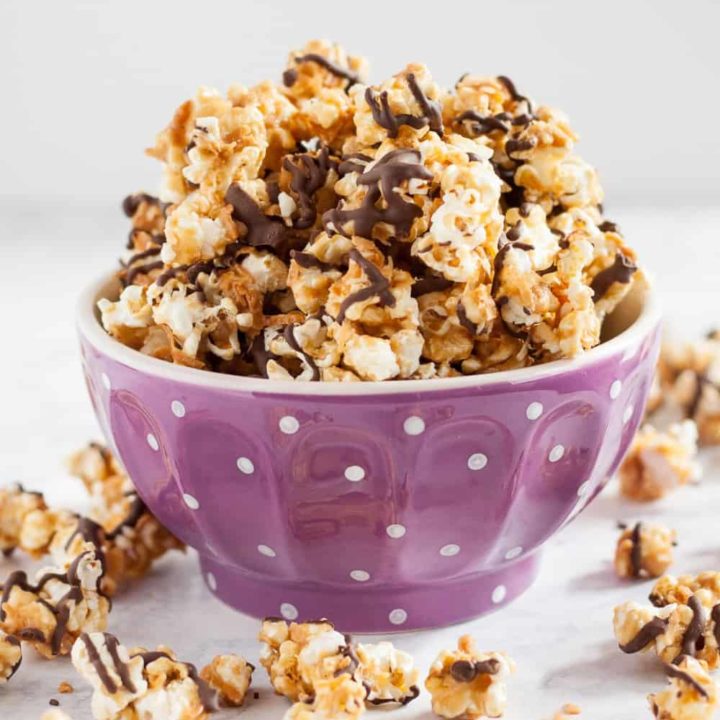 Samoas Caramel Corn - This recipe always disappears in minutes! * GoodieGodmother.com