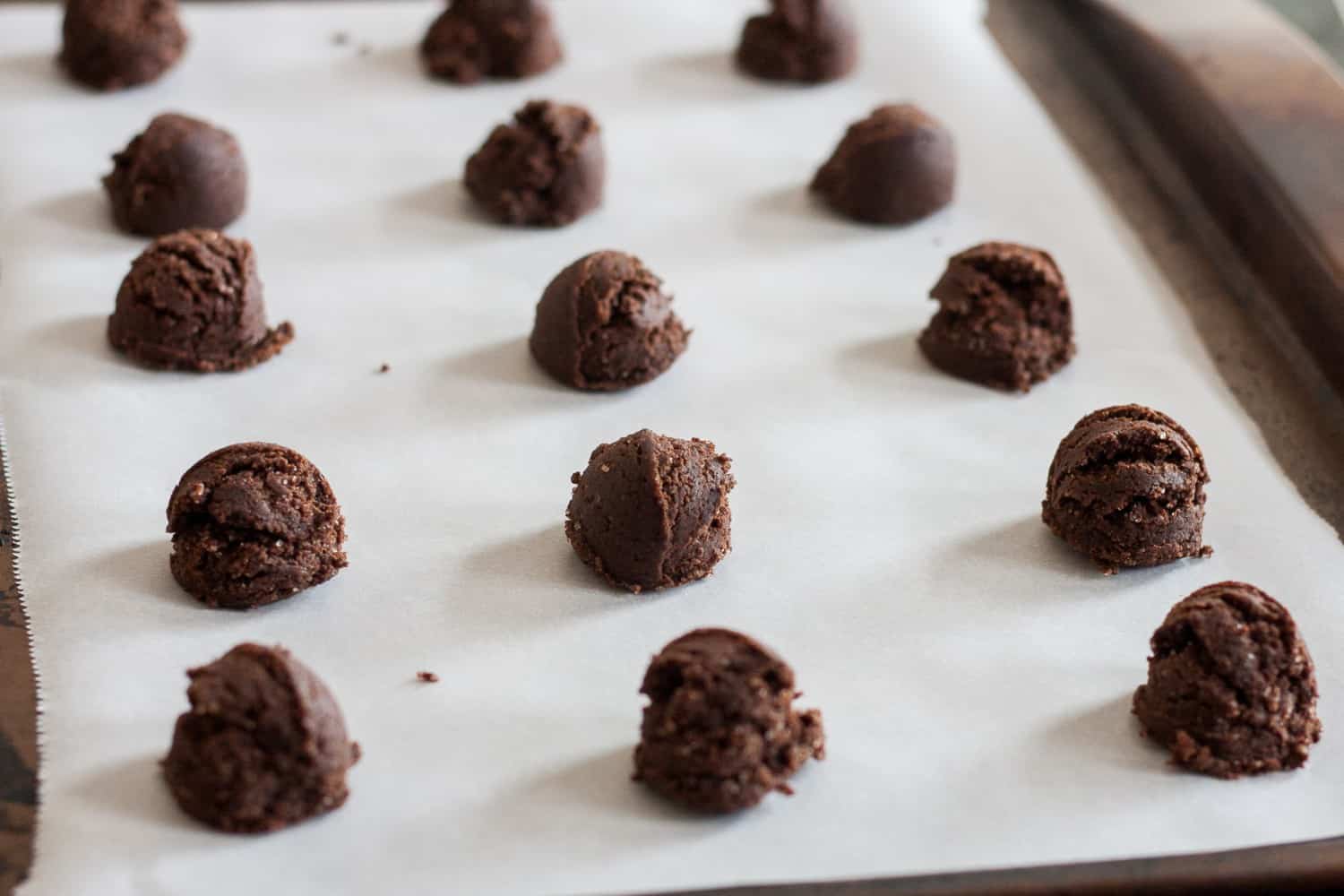 Chocolate Peppermint Sandwich Cookies - Goodie Godmother