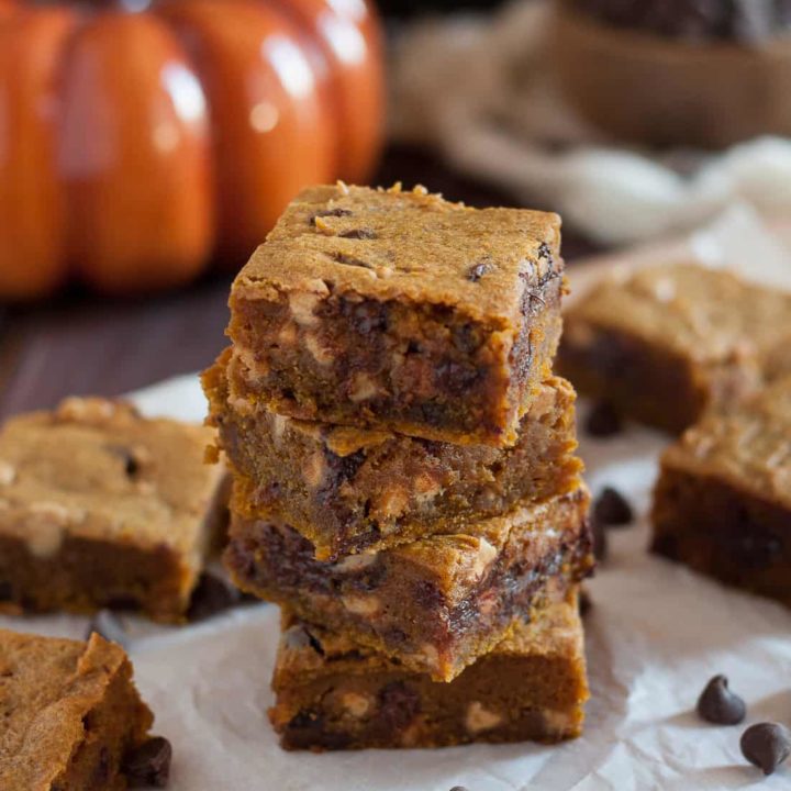 This peanut butter pumpkin blondies recipe is egg free, delicious, and the perfect fall dessert for pumpkin lovers! * Recipe on GoodieGodmother.com