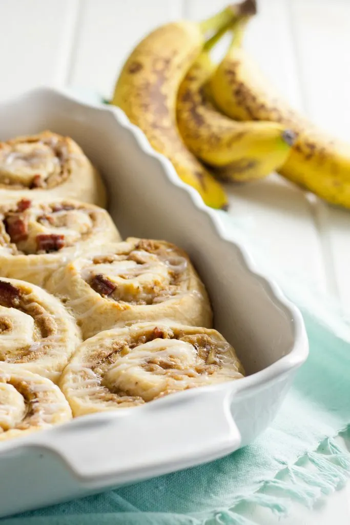 A sweet roll worthy of The King of Rock and Roll, these peanut butter, banana, and bacon delights are aptly titled, Elvis Sweet Rolls. * Recipe on GoodieGodmother.com
