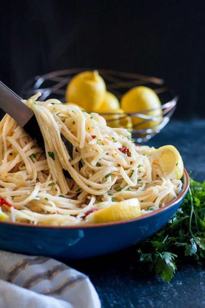 Less finicky than an alfredo, but still creamy and comforting, this lemon sun-dried tomato linguine recipe is a winner! * Recipe on GoodieGodmother.com