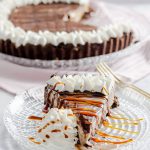 Coffee caramel ice cream pie combines all your favorite coffee shop flavors in one easy no-bake dessert. * Recipe on GoodieGodmother.com