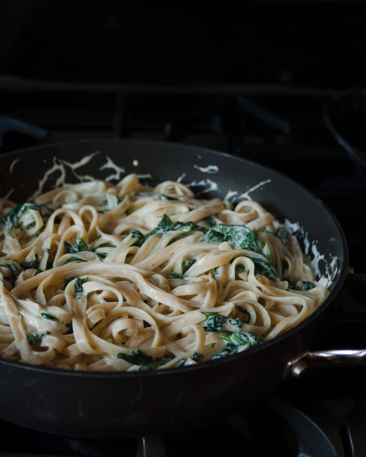 Easy Spinach Fettucine Alfredo Recipe - a semi homemade option for easy weeknight dinners * GoodieGodmother.com