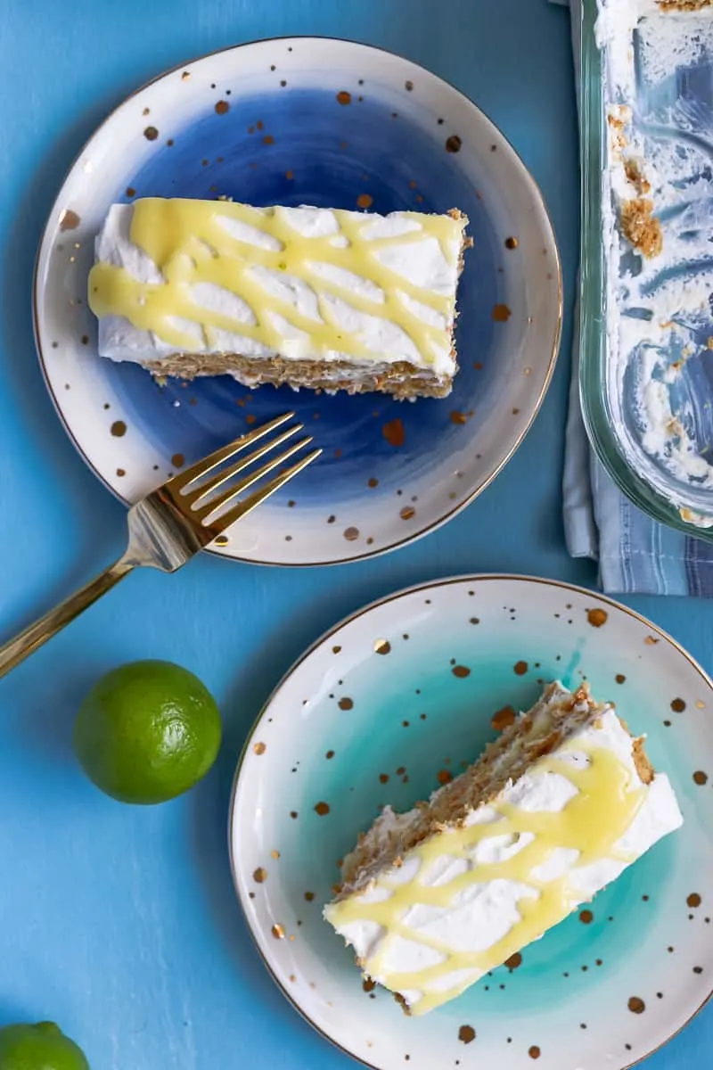 Looking for a no-bake, easy summer dessert to feed a crowd?  Easy to assemble, with all the flavor of a lime (or key lime) pie and none of the work! * Recipe on GoodieGodmother.com #keylime #lime #summerdessert #iceboxcake #nobake #easydessert