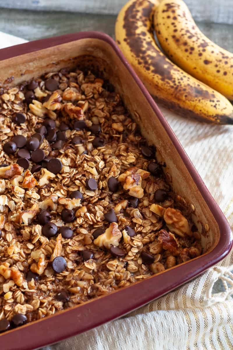 Make this banana bread baked oatmeal recipe with your weekend meal prep and reheat for an easy weekday breakfast. Baked oatmeal also works as a more nutritious sweet main dish for weekend brunch! * GoodieGodmother.com