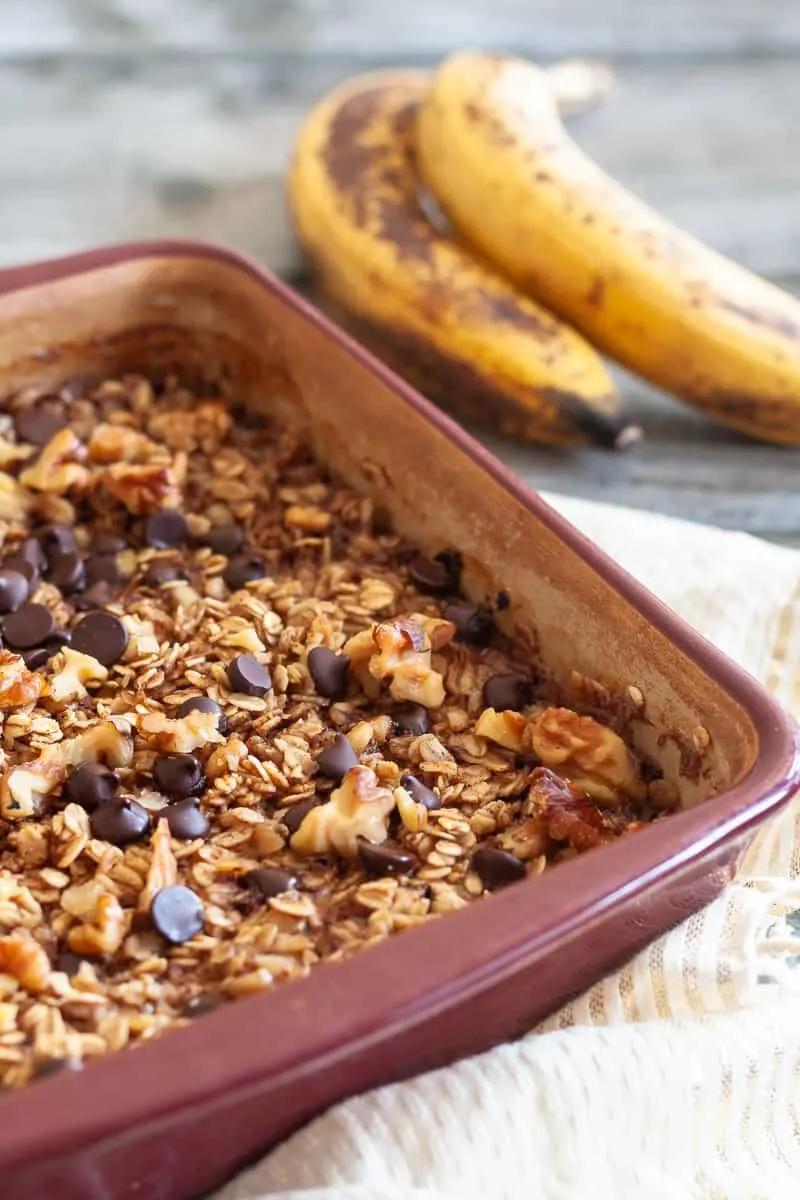 Make this banana bread baked oatmeal recipe with your weekend meal prep and reheat for an easy weekday breakfast. Baked oatmeal also works as a more nutritious sweet main dish for weekend brunch! * GoodieGodmother.com