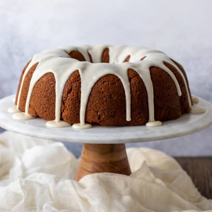 Pumpkin lovers rejoice! This amazing pumpkin pound cake recipe is not only easy to make, but moist, flavorful, and topped with a delicious maple glaze.  * Recipe on GoodieGodmother.com