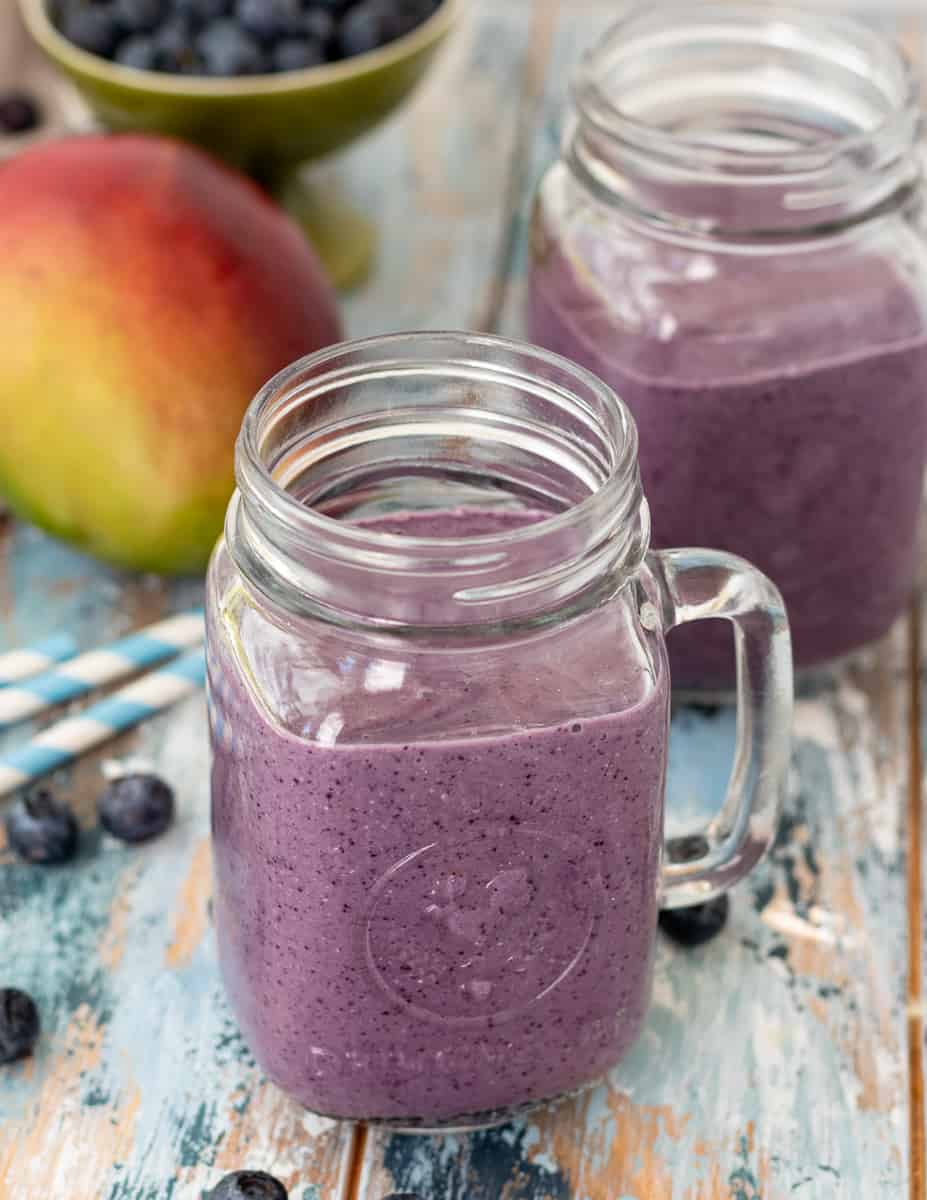 prep ahead breakfast smoothie for busy mornings