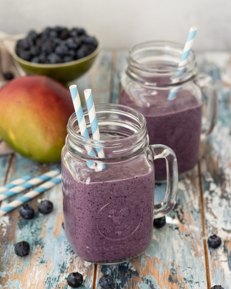 Blueberry Mango Breakfast Smoothie - Goodie Godmother