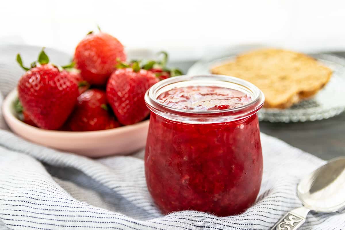 the best no pectin strawberry jam recipe