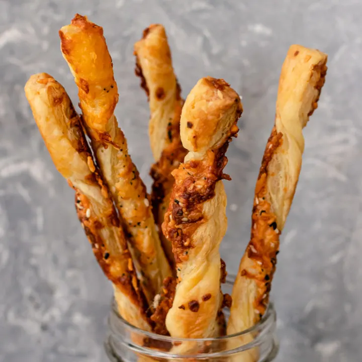 Everything Bagel Puff Pastry Cheese Straws