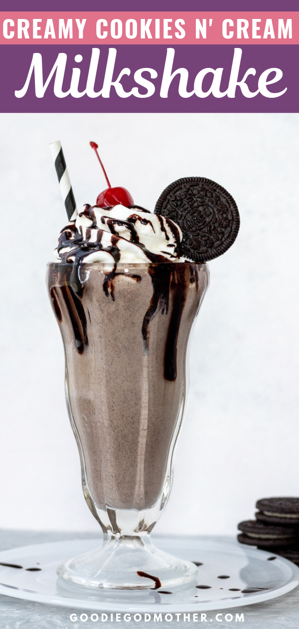 Satisfy your milkshake cravings at home with this creamy cookies n' cream milkshake! Get all the tips you need for perfect restaurant style milkshakes at home. #easyrecipes #milkshakes #cookiesncream #howtomake #summerrecipes #nobake