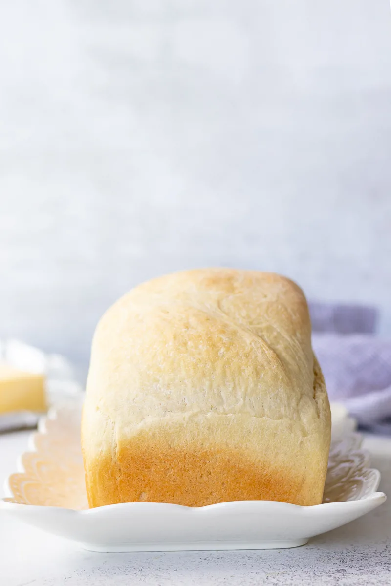 uncut loaf of sandwich bread
