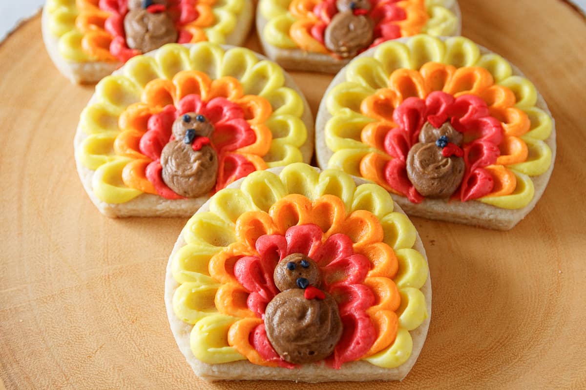 How to Decorate Easy Turkey Sugar Cookies - Goodie Godmother