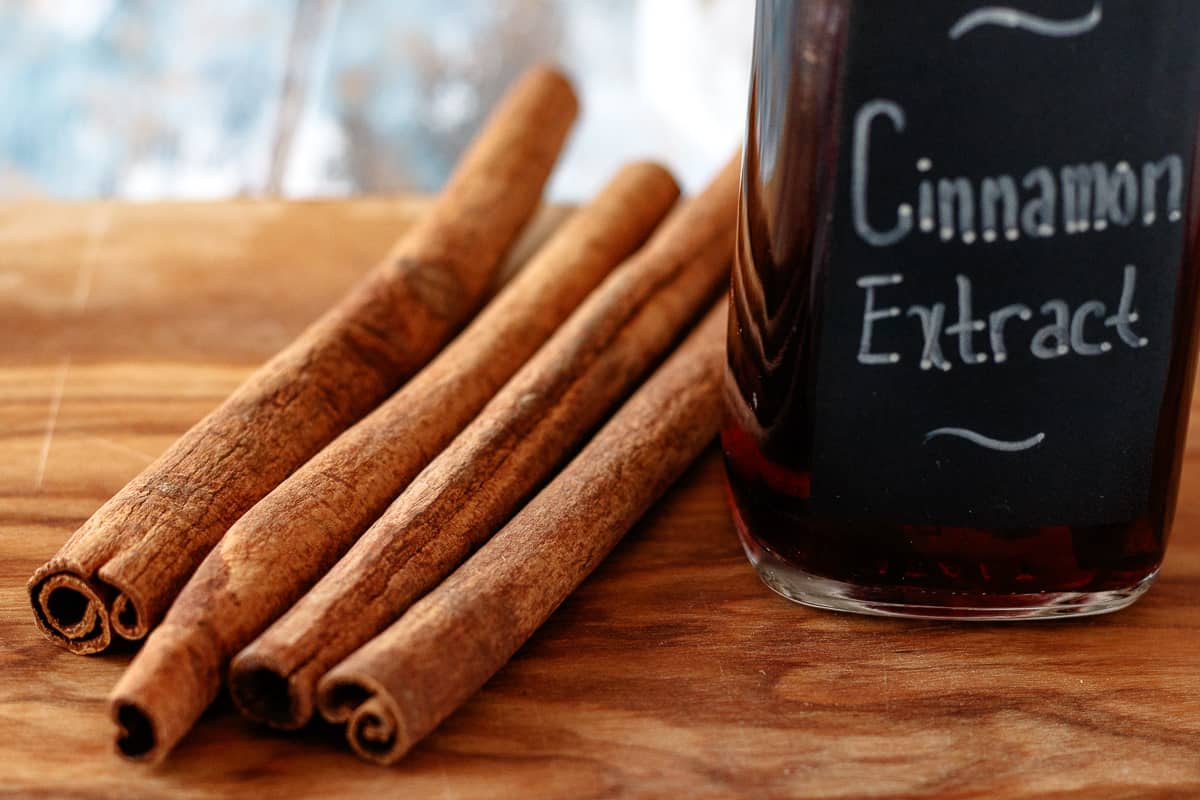 Liquid Cinnamon Extract, Natural Cinnamon Flavoring