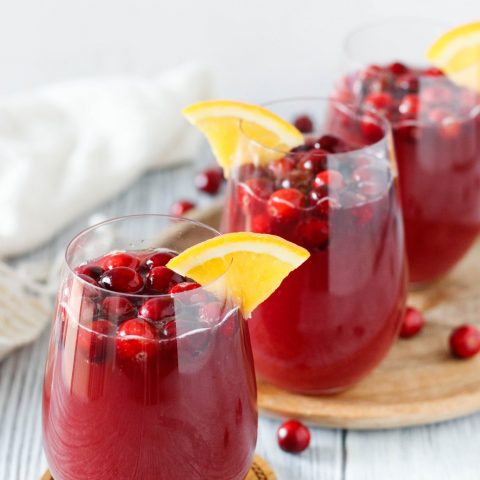 Christmas Brunch Punch {nonalcoholic} - Goodie Godmother